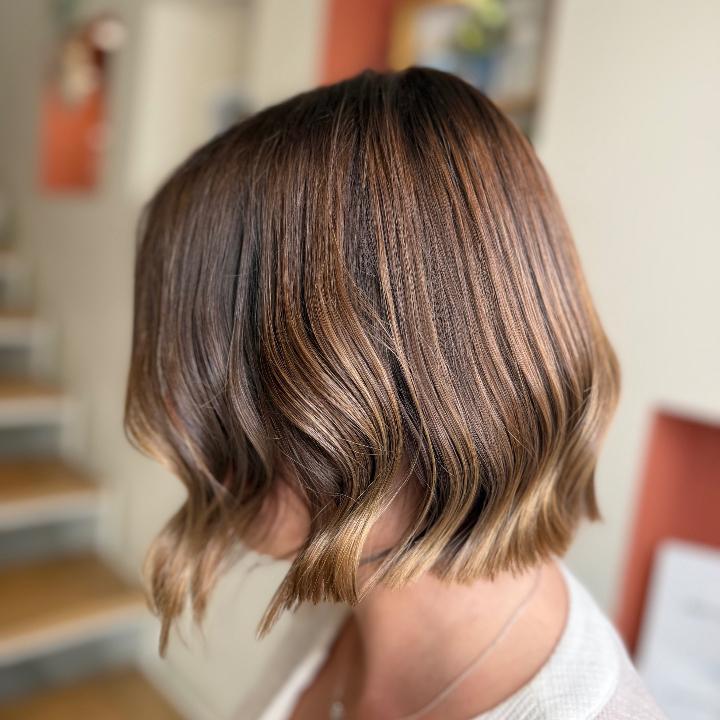 La brillance d’un Dia color et d’un shine effect sur un ancien balayage lumière ✨